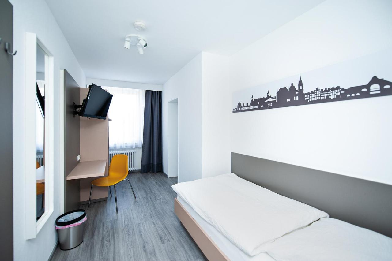 אאכן Hotel Stadtnah מראה חיצוני תמונה
